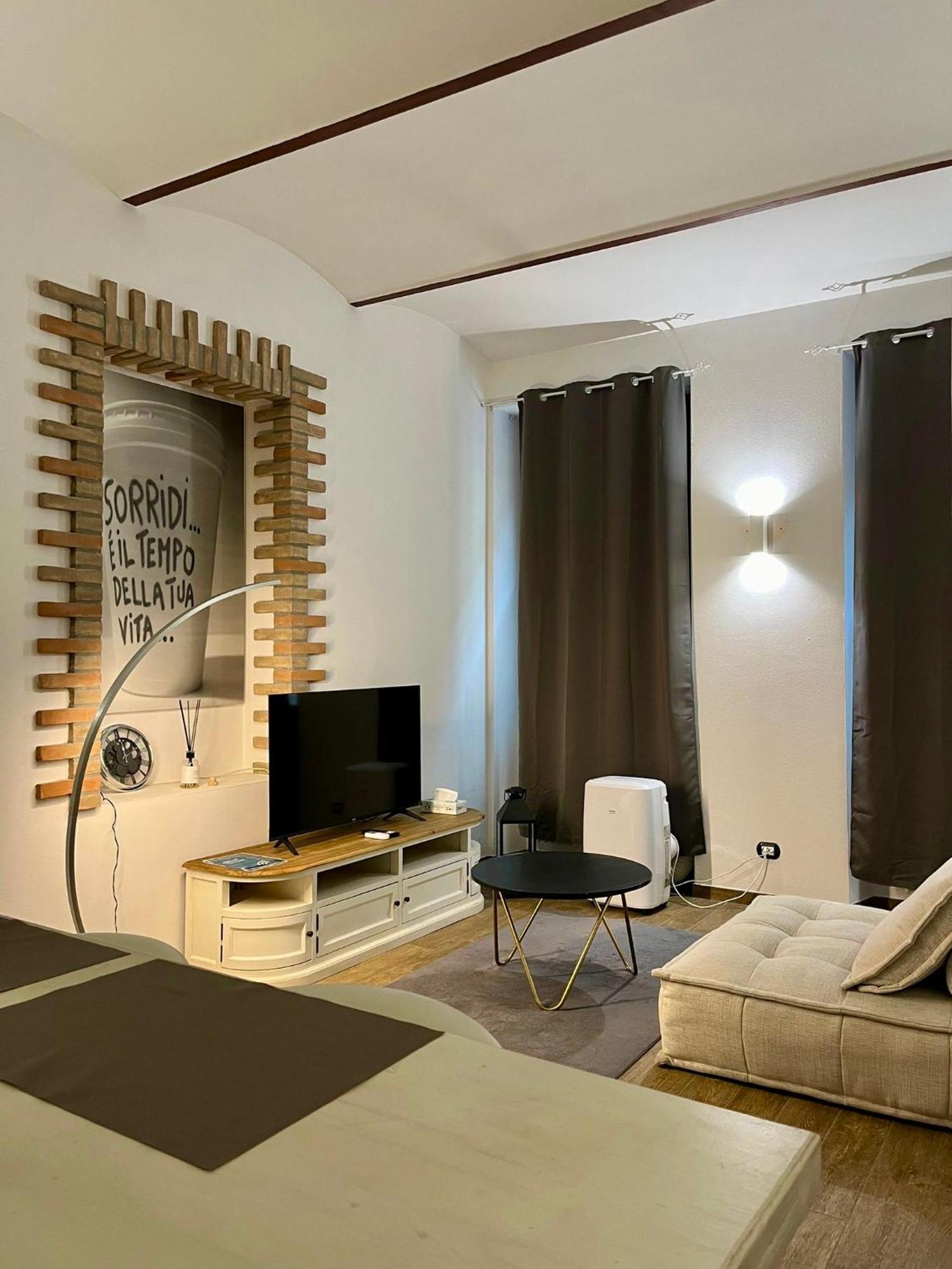 Residenza Corrado By Almanova Residenze Apartment Мантова Екстериор снимка